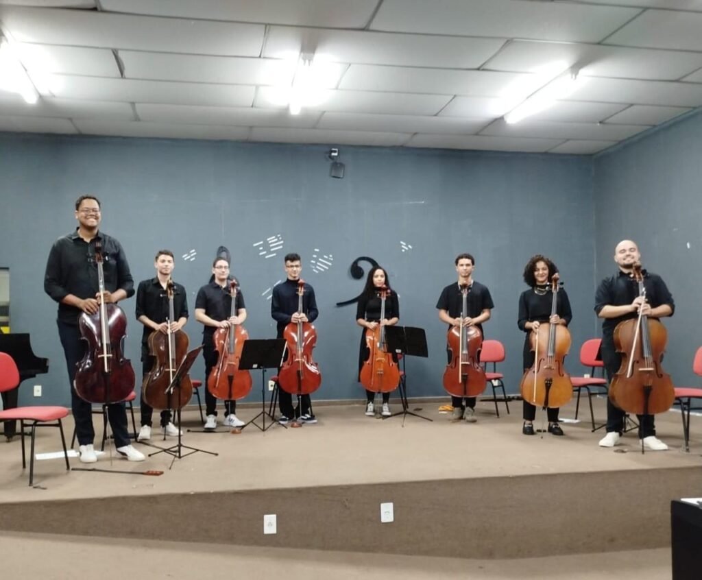 Grupo de Violoncelos de Anápolis – GRUVA